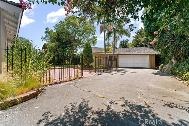 MLS #OC25180862 image #19