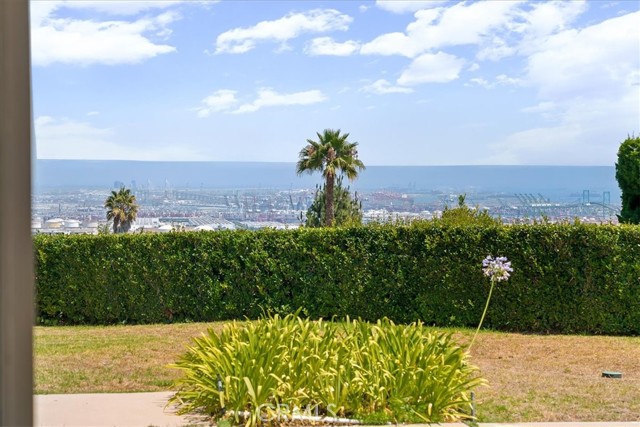 MLS #OC25180862 image #2