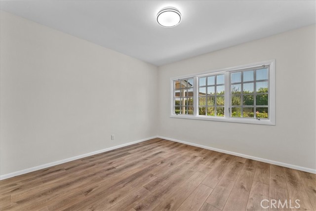 MLS #OC25180862 image #23