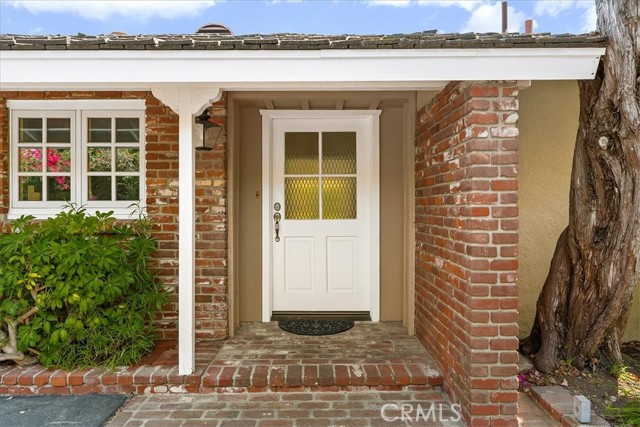 MLS #OC25180862 image #4