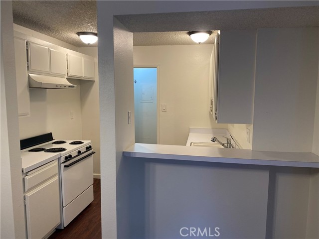 MLS #OC25180948 image #4