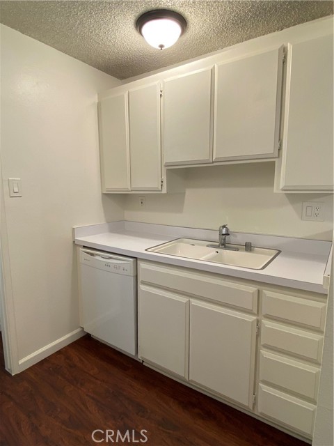 MLS #OC25180948 image #6