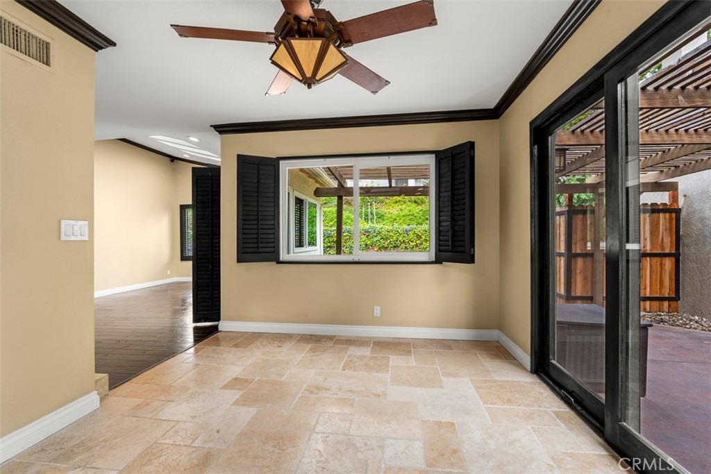 MLS #OC25181044 image #12