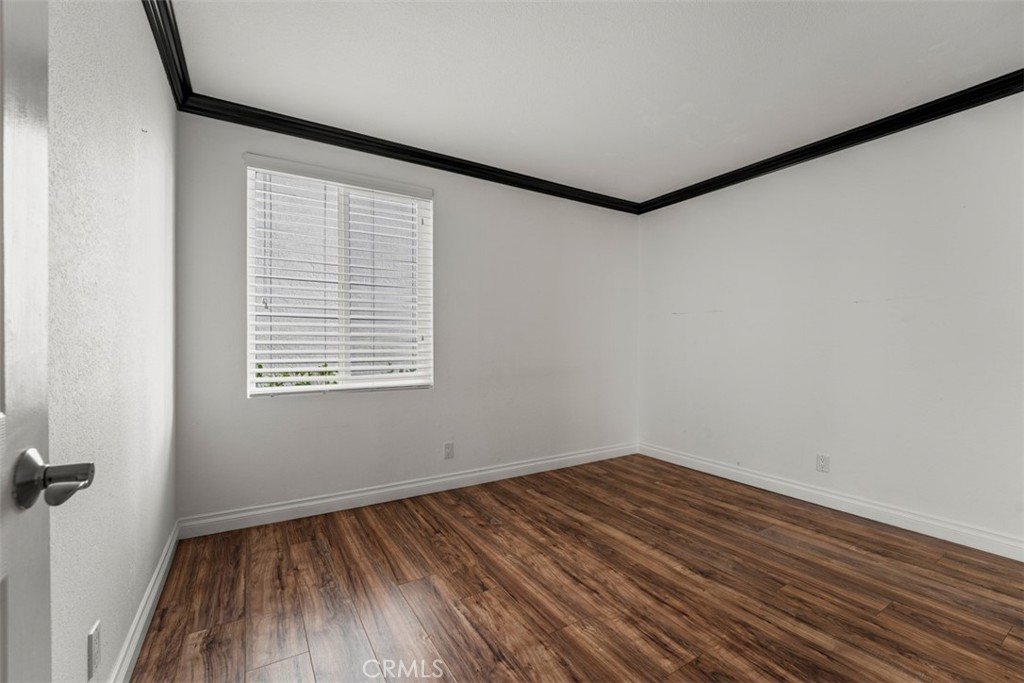 MLS #OC25181044 image #21