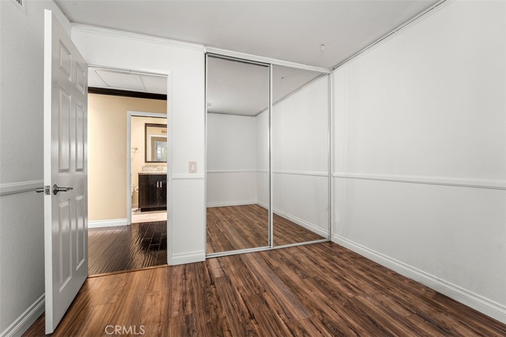 MLS #OC25181044 image #24