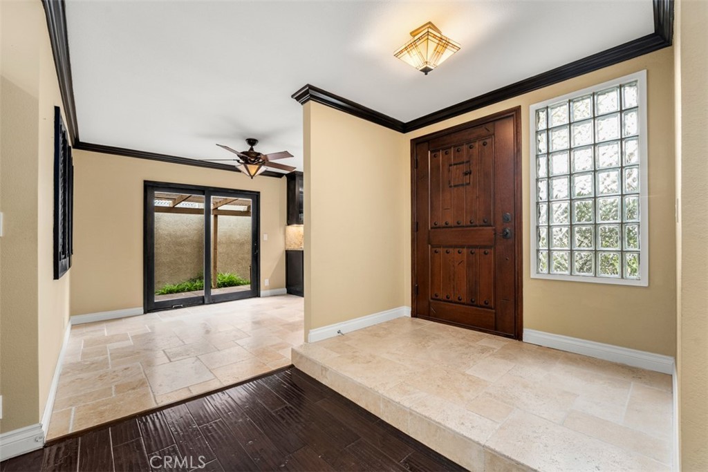 MLS #OC25181044 image #7