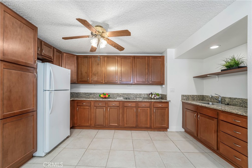 MLS #OC25181138 image #7