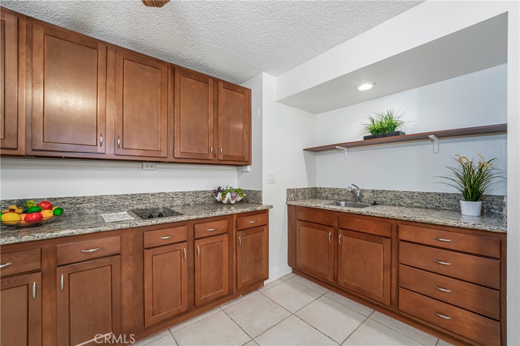 MLS #OC25181138 image #8