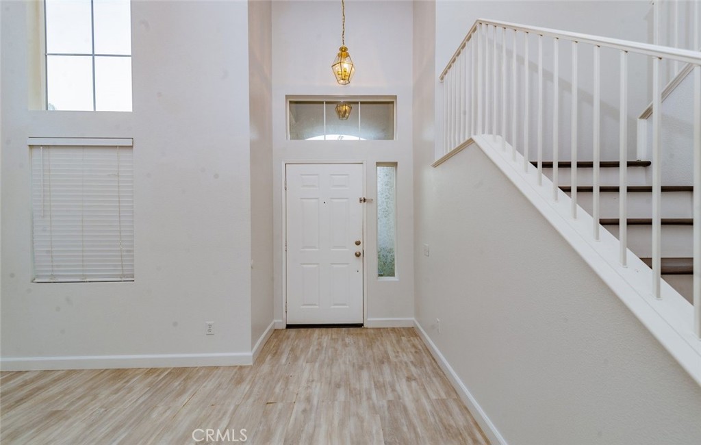 MLS #OC25181173 image #4