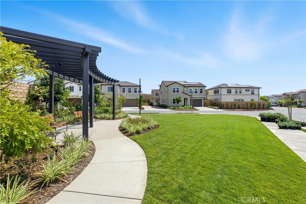 MLS #OC25181231 image #12