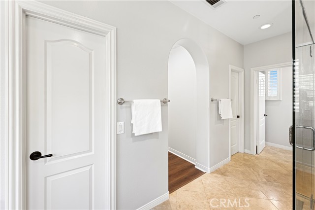 MLS #OC25181275 image #37