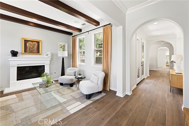 MLS #OC25181275 image #4