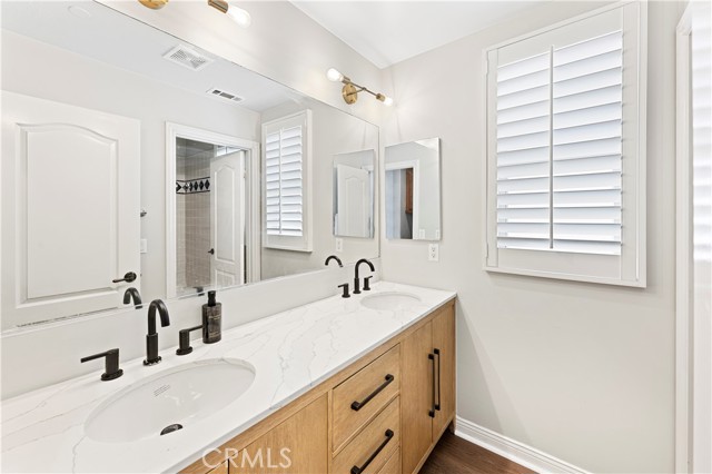 MLS #OC25181275 image #47