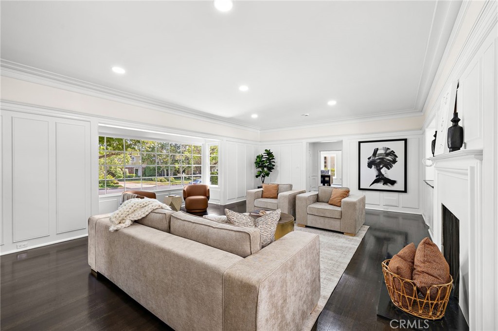 MLS #OC25181279 image #10