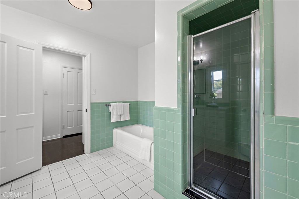 MLS #OC25181279 image #32