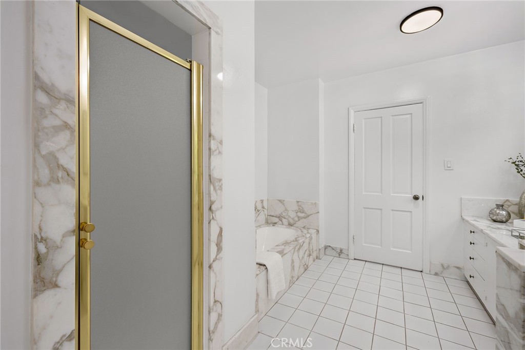 MLS #OC25181279 image #36