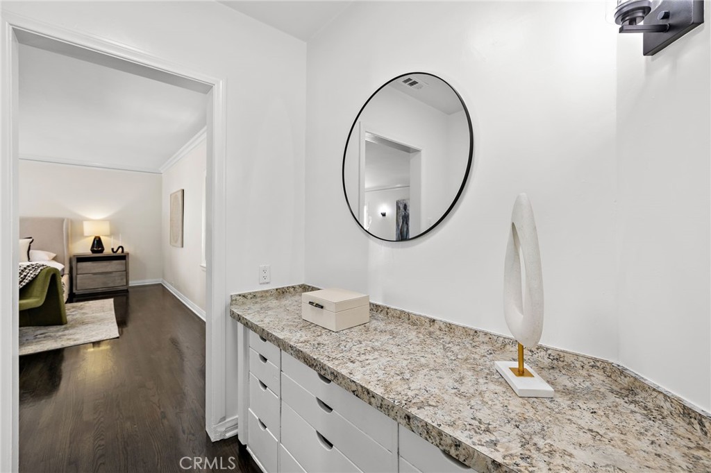 MLS #OC25181279 image #38