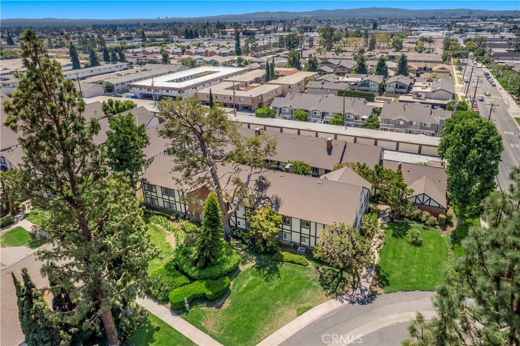 MLS #OC25181296 image #18