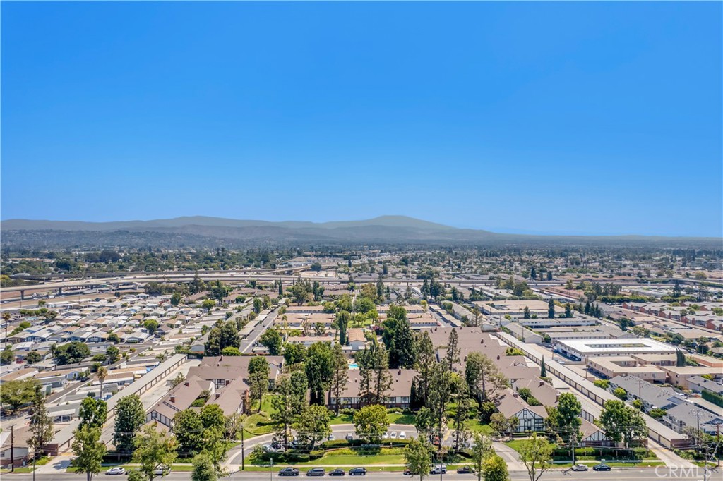 MLS #OC25181296 image #19