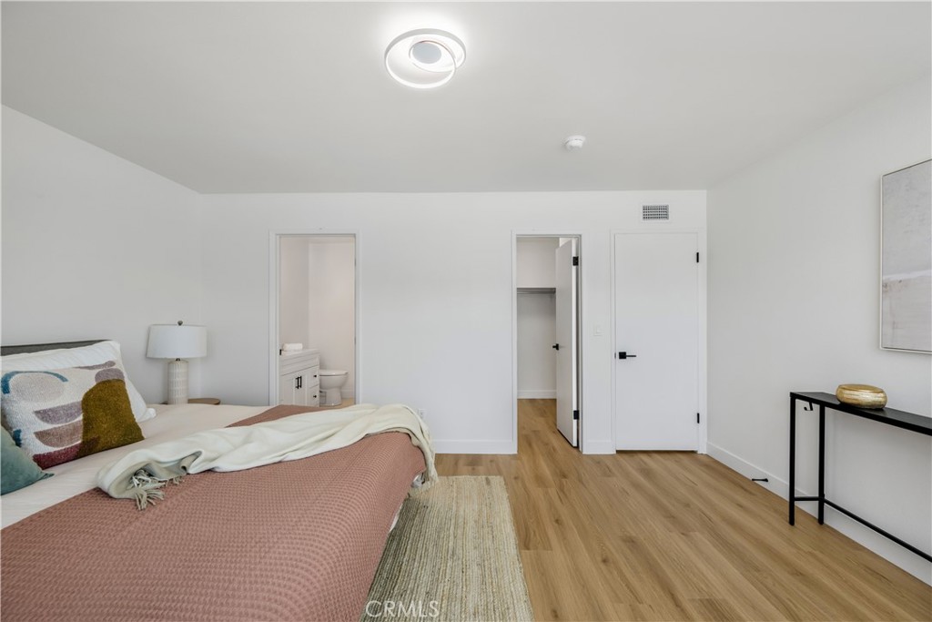 MLS #OC25181296 image #6