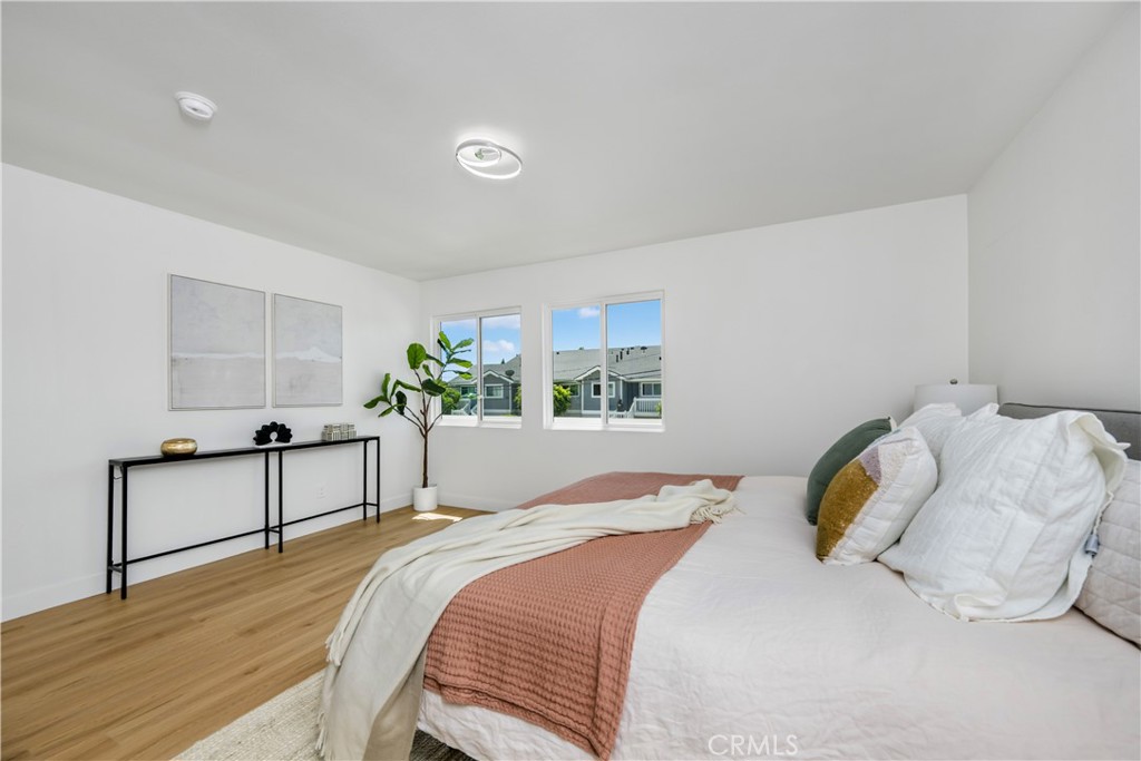 MLS #OC25181296 image #7