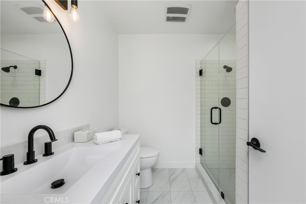 MLS #OC25181296 image #8