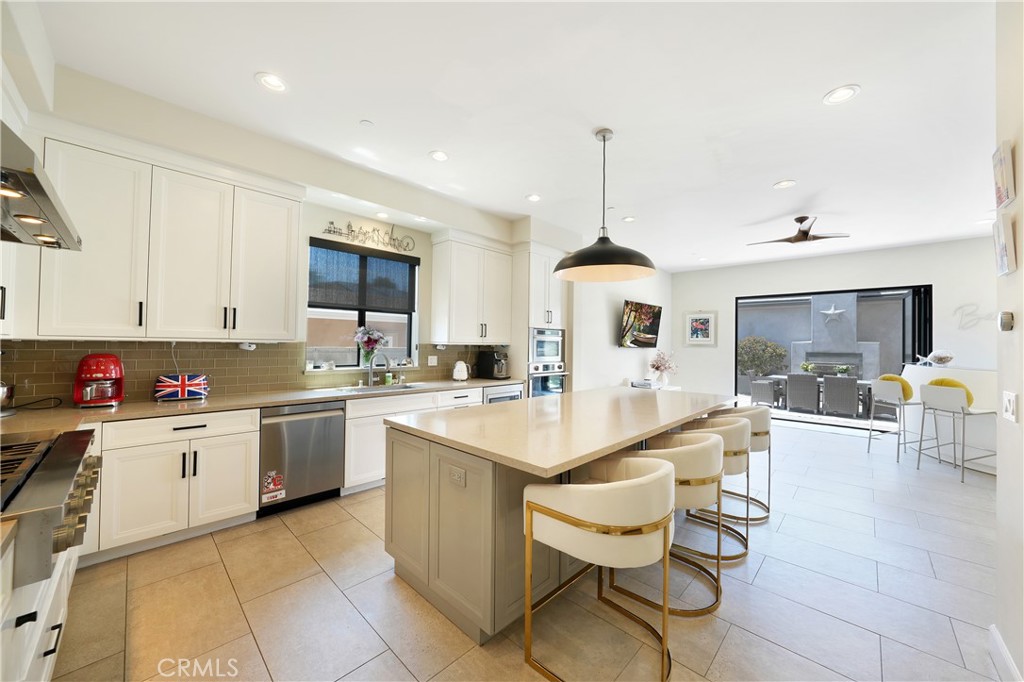 MLS #OC25181308 image #16