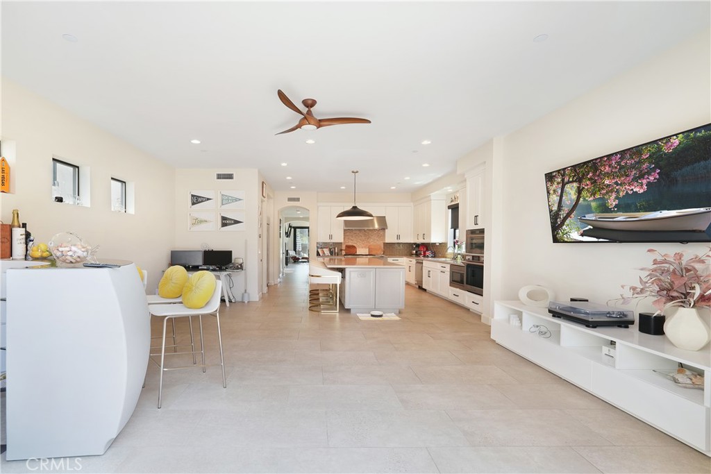 MLS #OC25181308 image #17