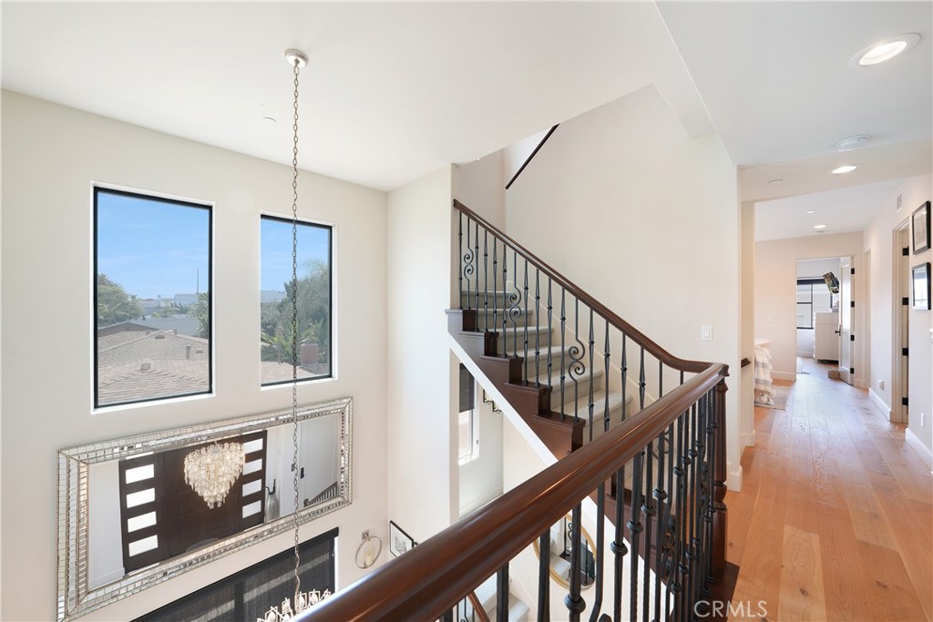 MLS #OC25181308 image #28