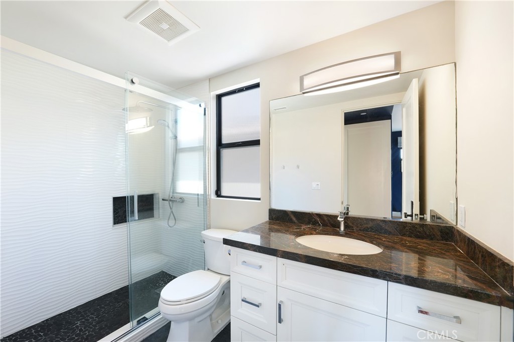 MLS #OC25181308 image #39