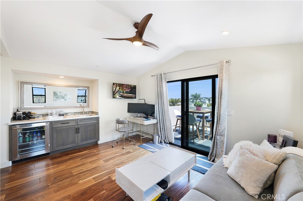 MLS #OC25181308 image #40