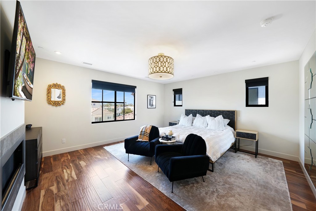 MLS #OC25181308 image #44