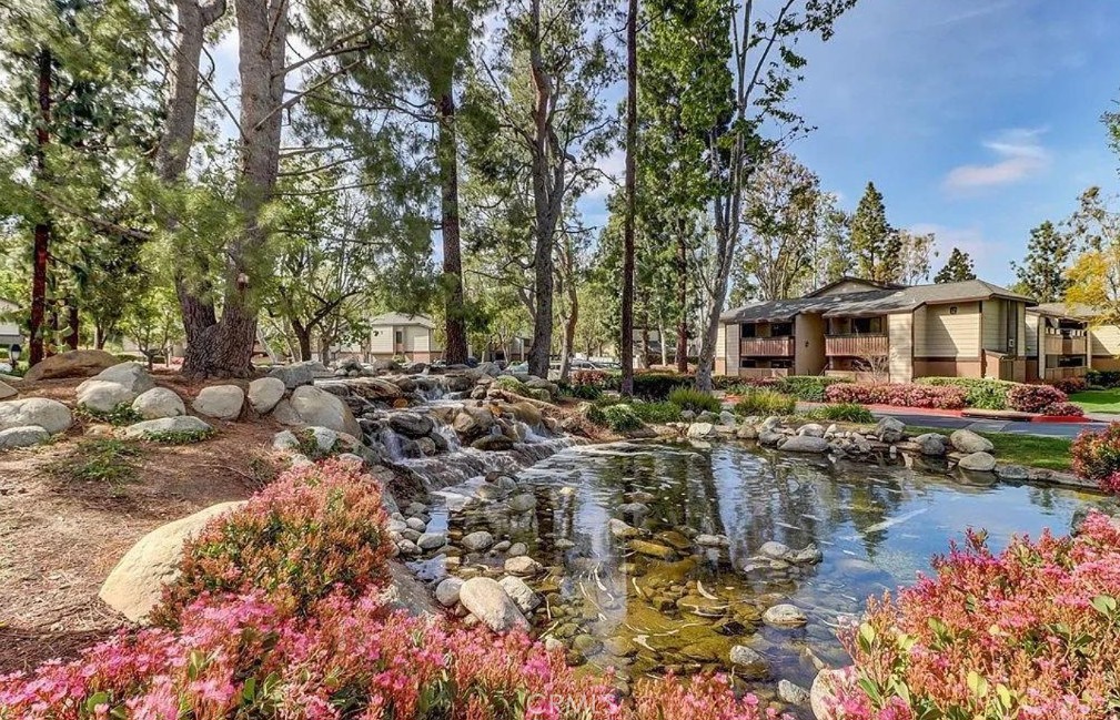 MLS #OC25181313 image #22