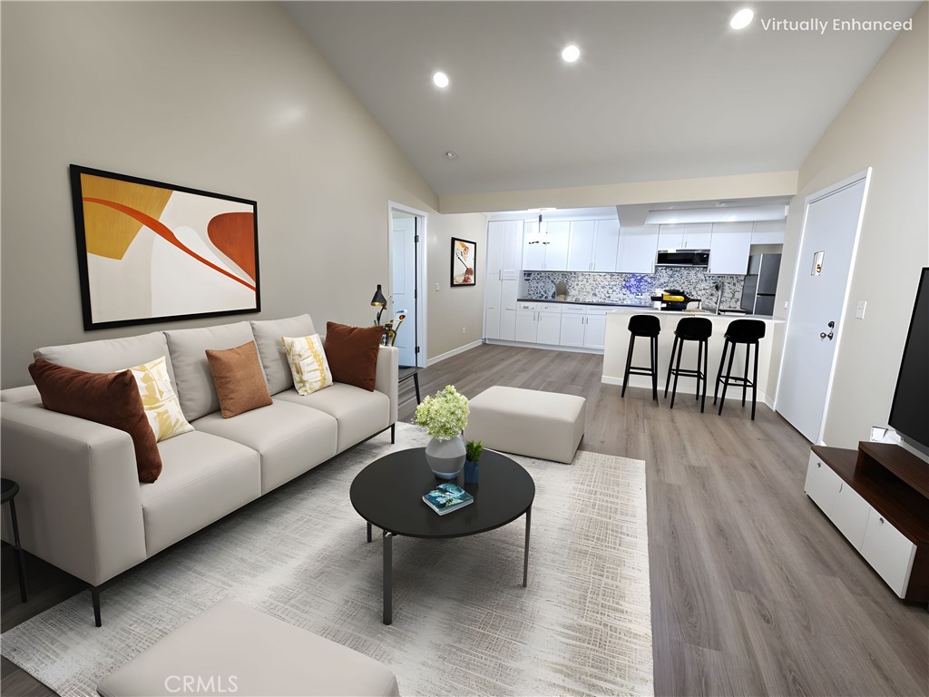 MLS #OC25181313 image #3