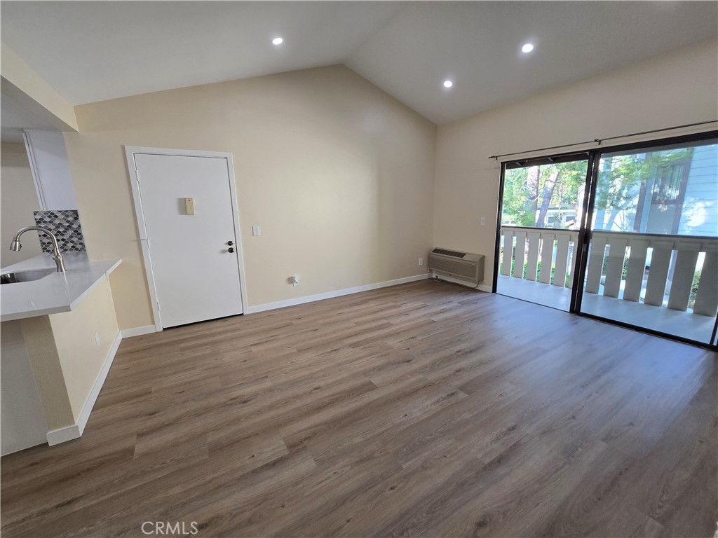 MLS #OC25181313 image #5