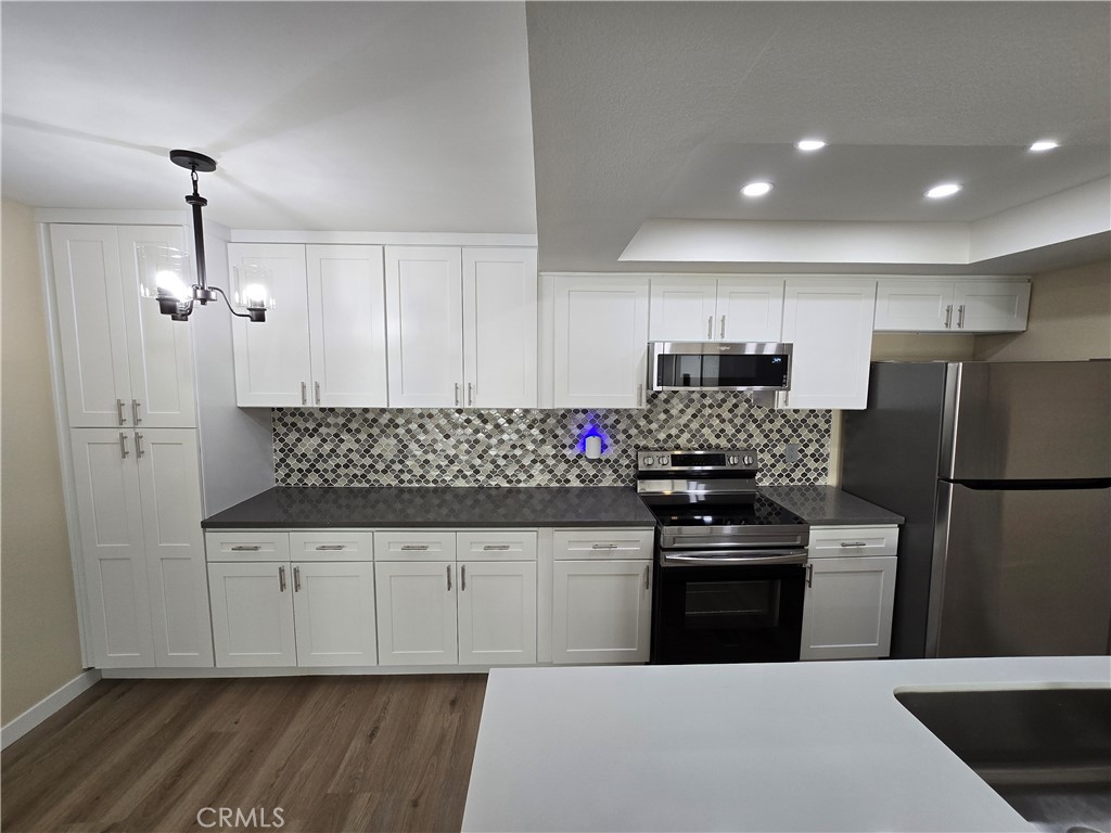 MLS #OC25181313 image #8