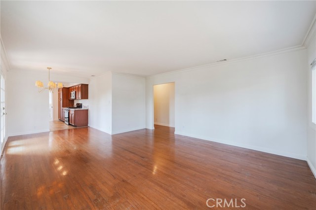 MLS #OC25181321 image #16