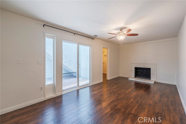 MLS #OC25181321 image #32