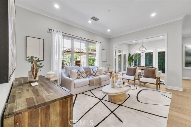 MLS #OC25181336 image #11