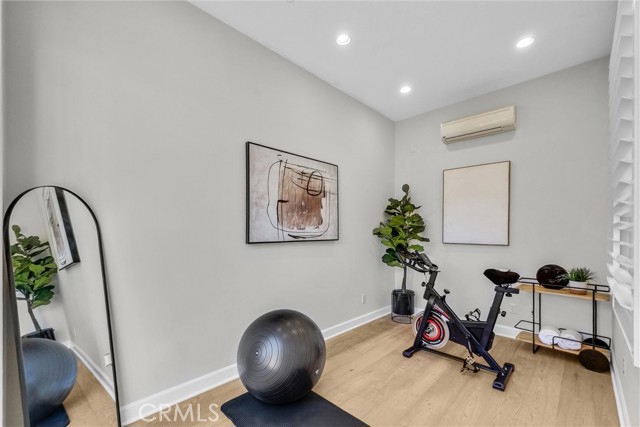 MLS #OC25181336 image #17