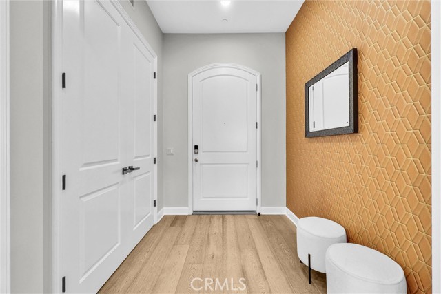 MLS #OC25181336 image #2