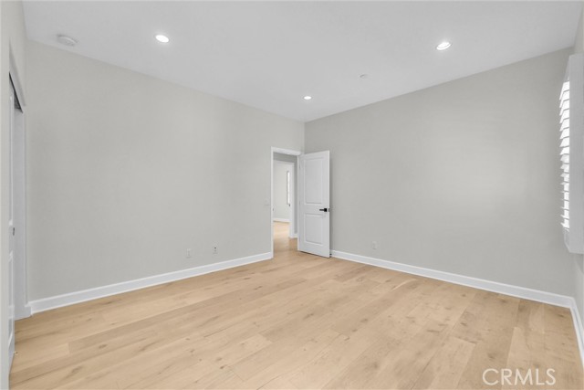 MLS #OC25181336 image #28