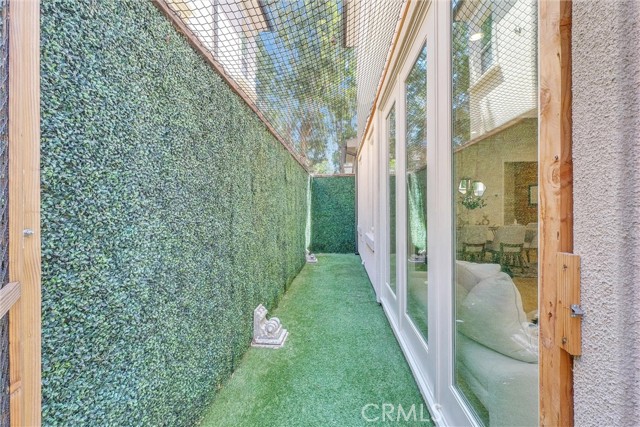 MLS #OC25181336 image #38