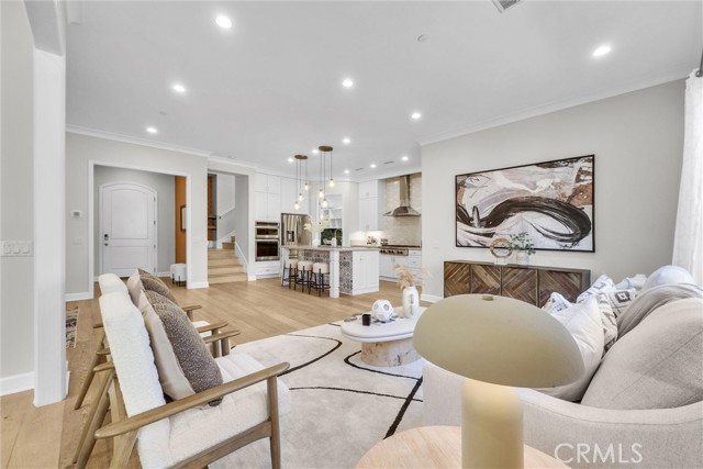 MLS #OC25181336 image #9