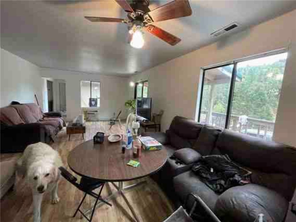 MLS #OC25181342 image #5