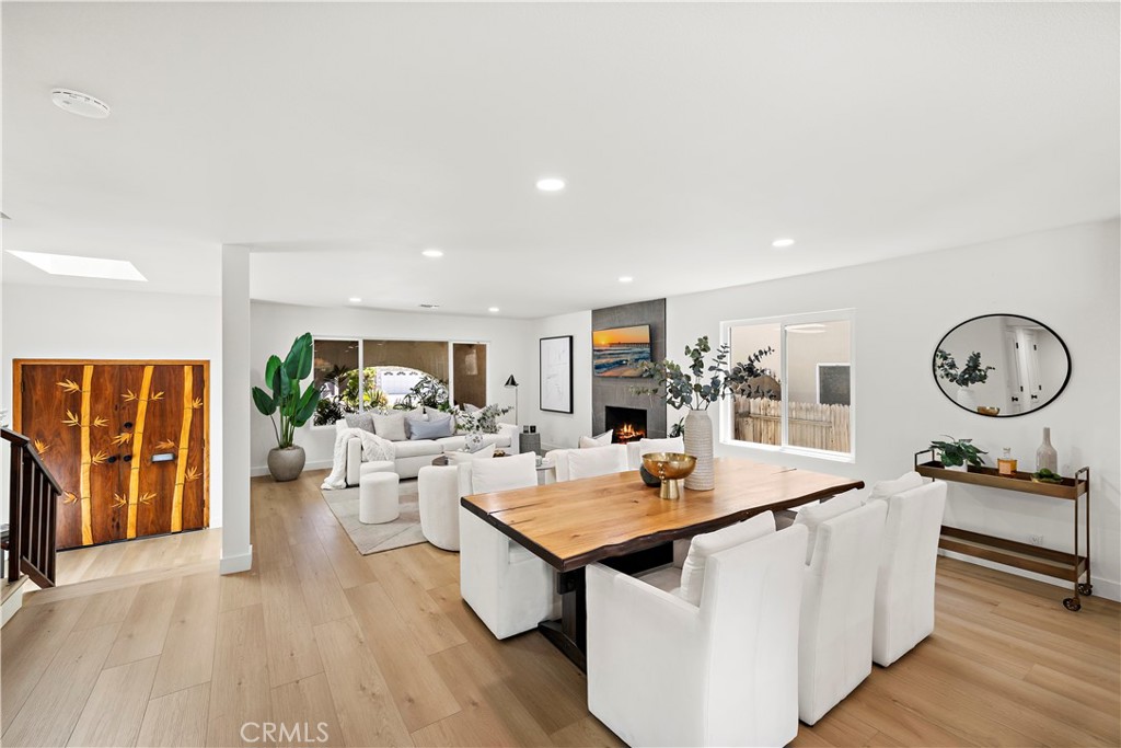 MLS #OC25181402 image #10