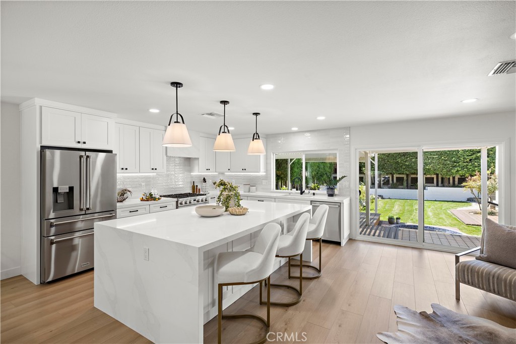 MLS #OC25181402 image #12