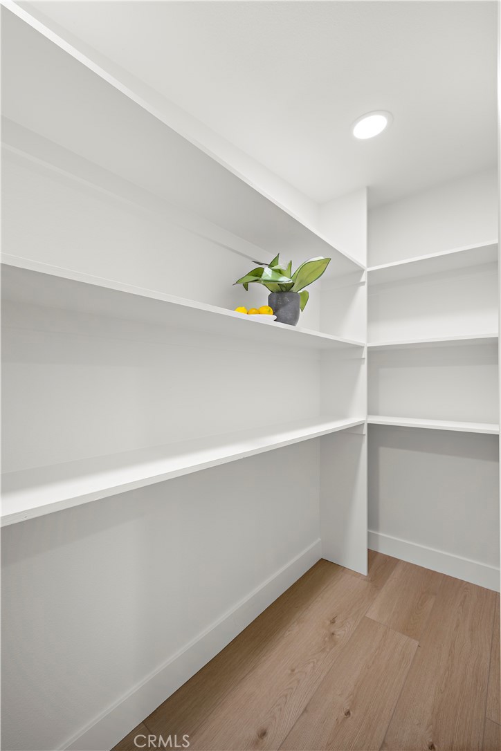 MLS #OC25181402 image #17