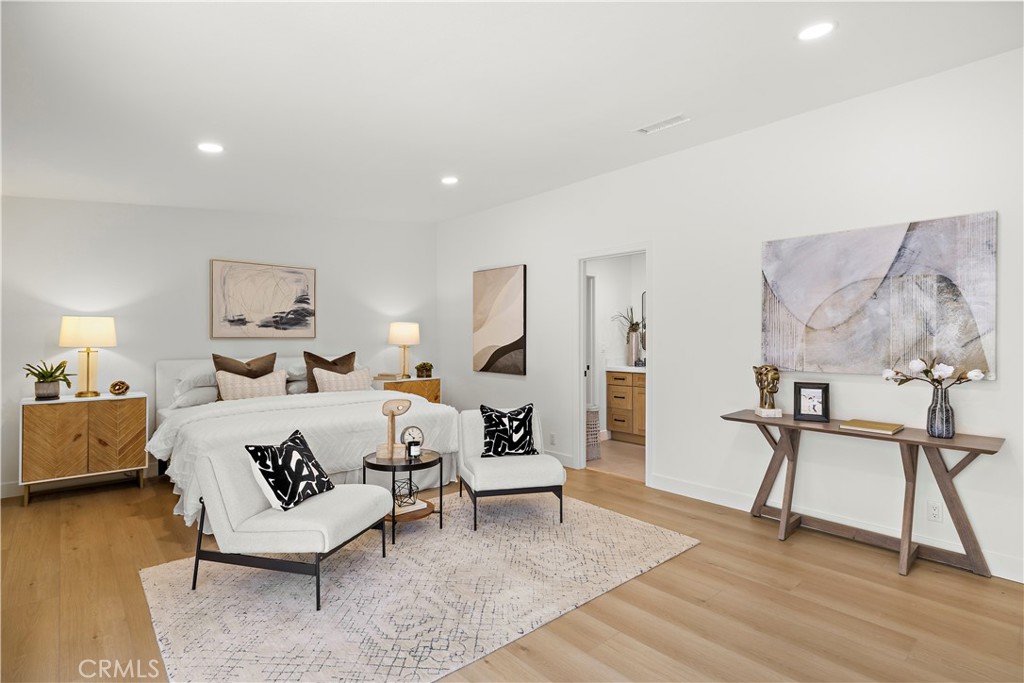 MLS #OC25181402 image #22