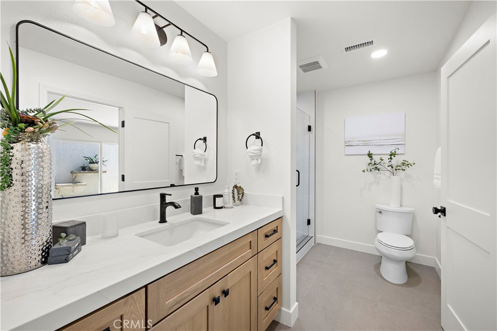 MLS #OC25181402 image #23